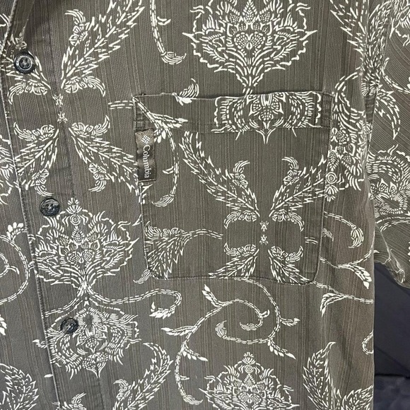 Columbia Short Sleeve Pattern‎ Button Down - Picture 4 of 6